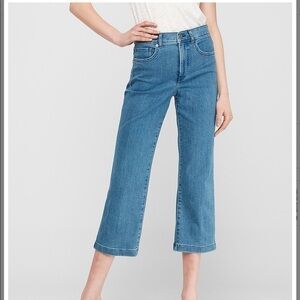 Express High Waisted Cropped Wide Leg Jeans Size 6